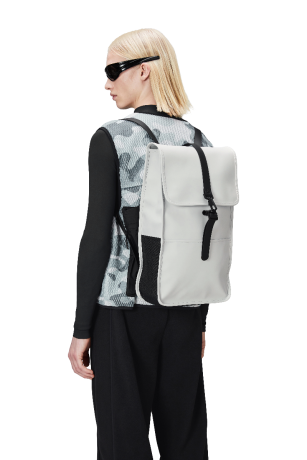 Rains hotsell backpack 15