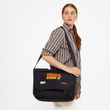 Eastpak Delegate Schoudertas Kiss Brand