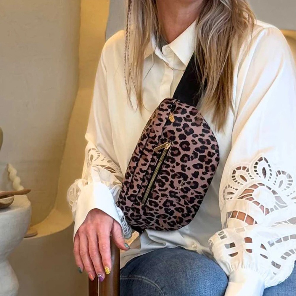 Herschel Chapter Toilettas Leopard Black